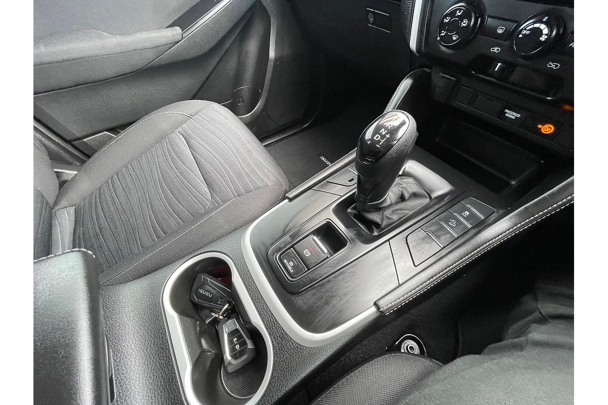 2021 Isuzu MU-X LS-M