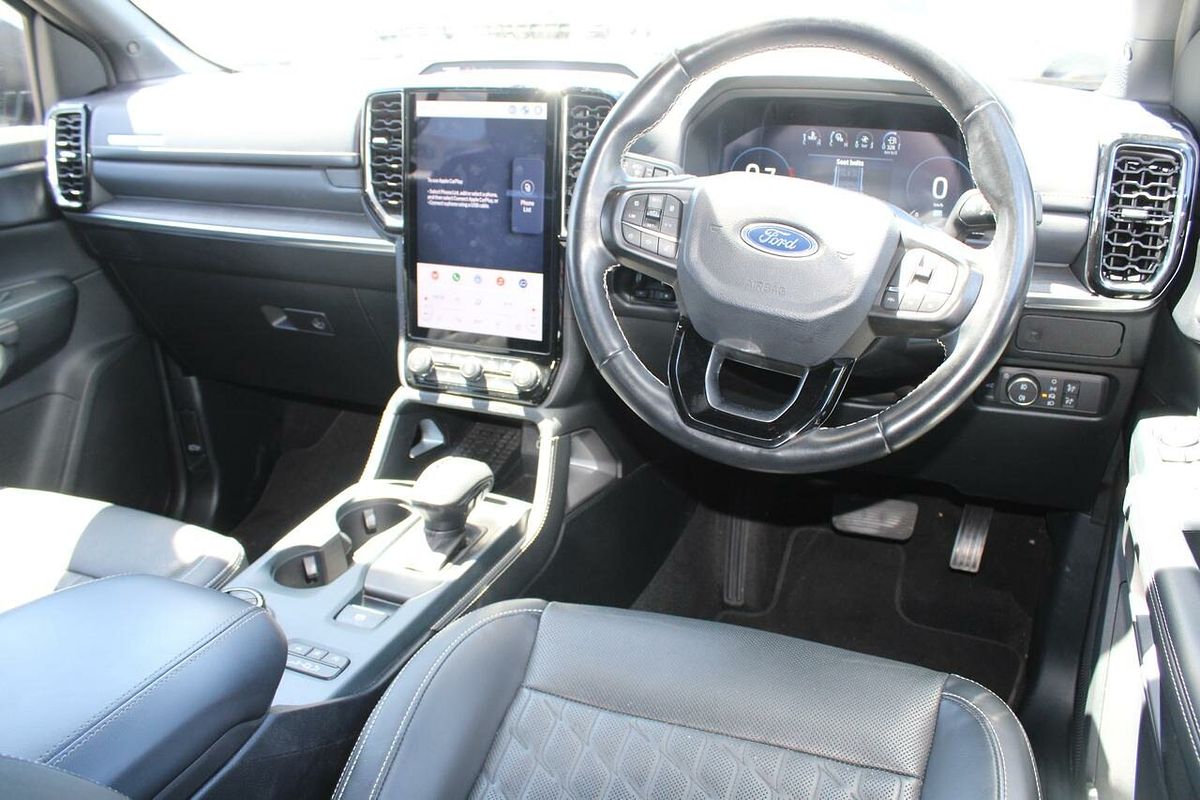 2023 Ford Everest Platinum