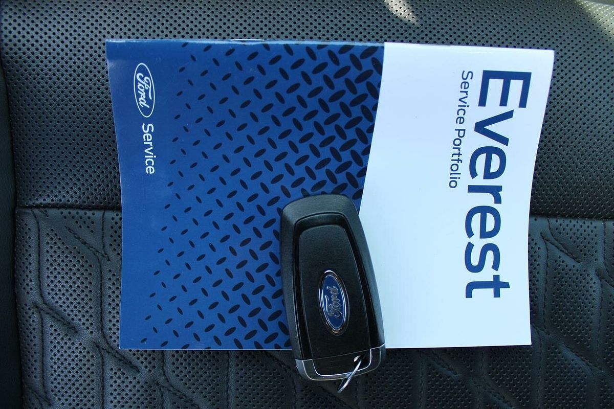 2023 Ford Everest Platinum