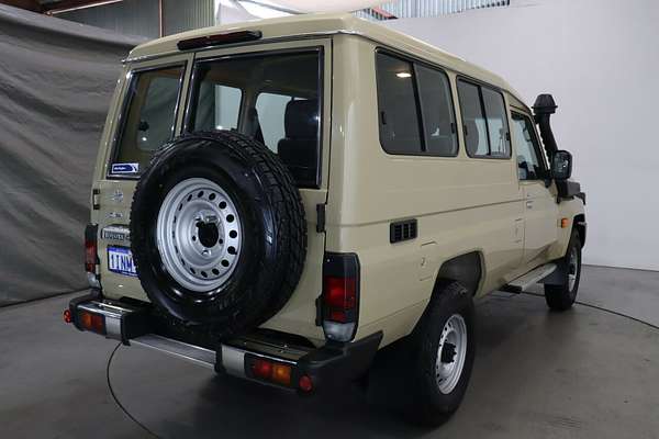 2024 Toyota Landcruiser GXL Troopcarrier VDJL78R