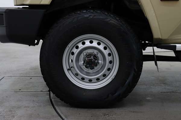 2024 Toyota Landcruiser GXL Troopcarrier VDJL78R