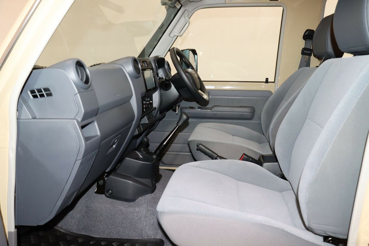 2024 Toyota Landcruiser GXL Troopcarrier VDJL78R