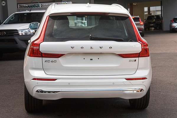 2024 Volvo XC60 Ultra B5 Bright