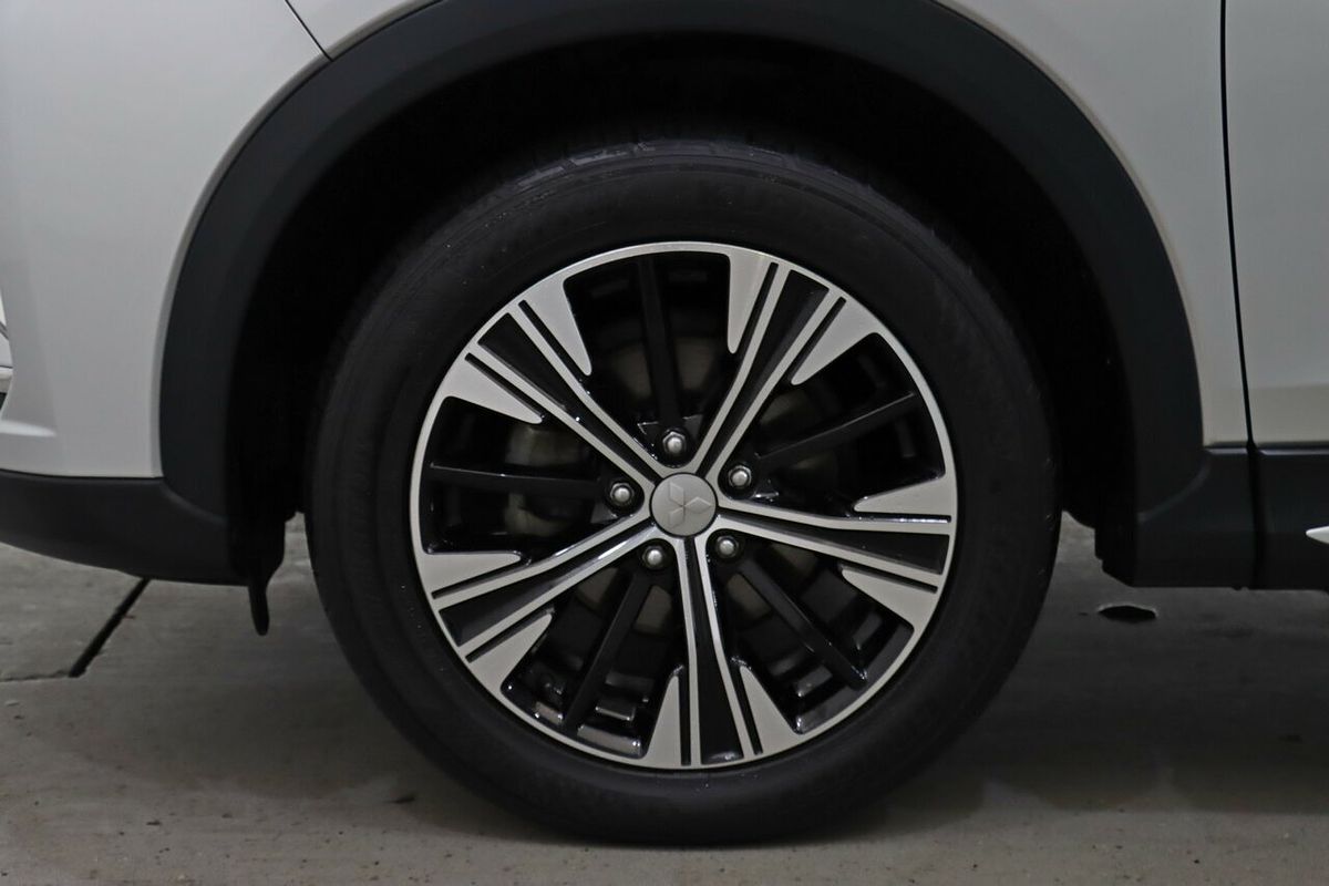 2018 Mitsubishi Eclipse Cross Exceed YA