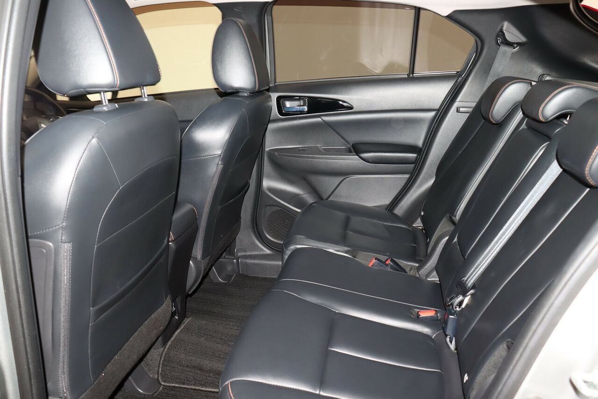 2018 Mitsubishi Eclipse Cross Exceed YA