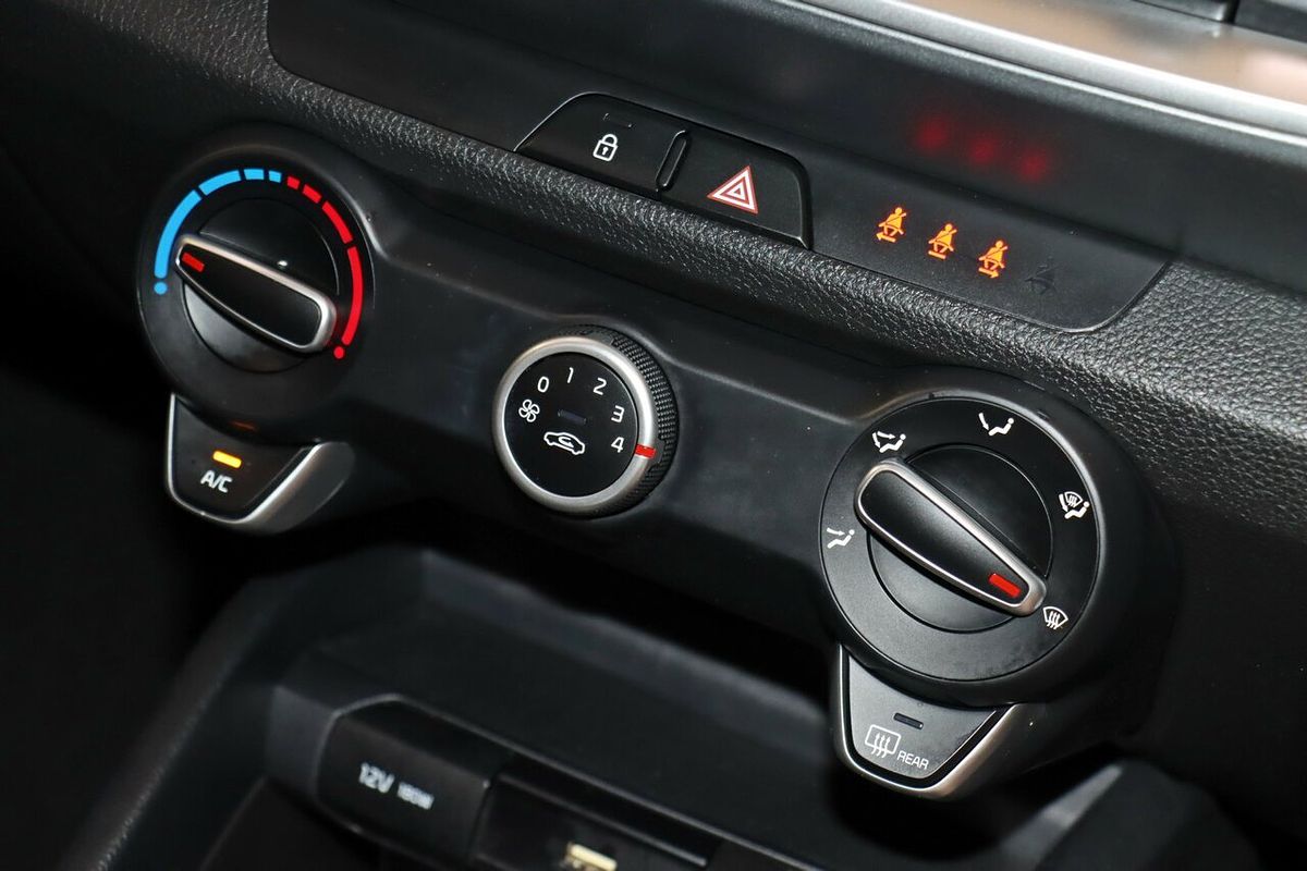 2024 Kia Stonic S YB