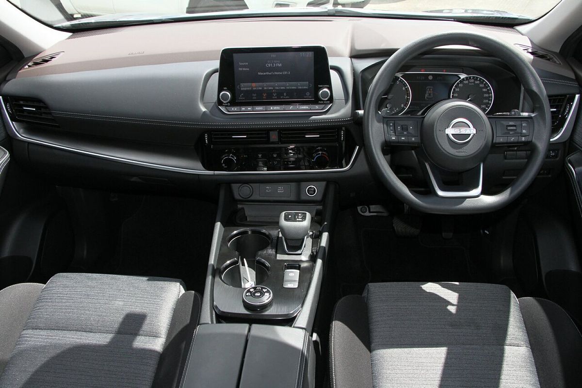 2024 Nissan X-TRAIL ST T33