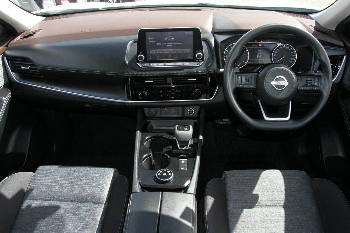 2024 Nissan X-TRAIL ST T33