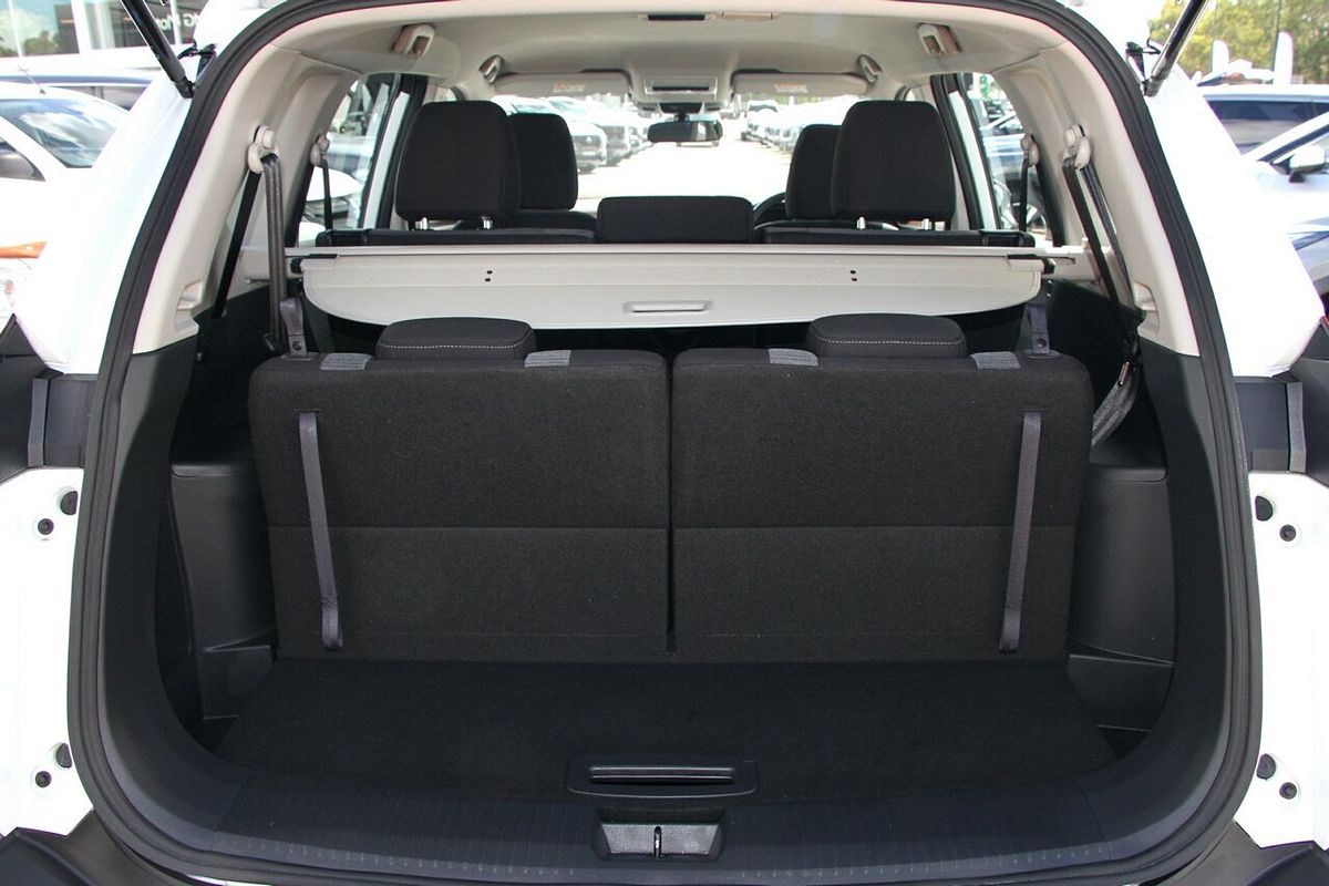 2024 Nissan X-TRAIL ST T33