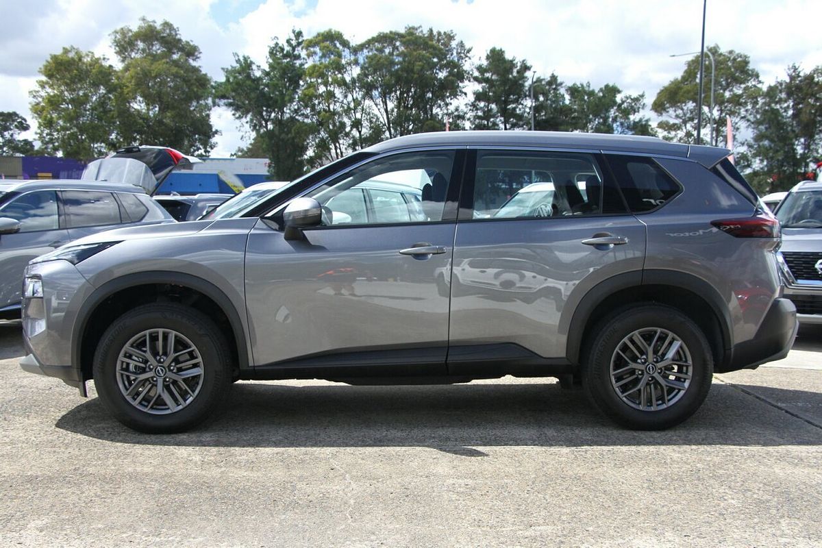 2024 Nissan X-TRAIL ST T33