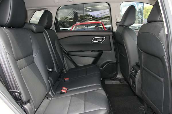 2024 Nissan X-TRAIL ST-L T33