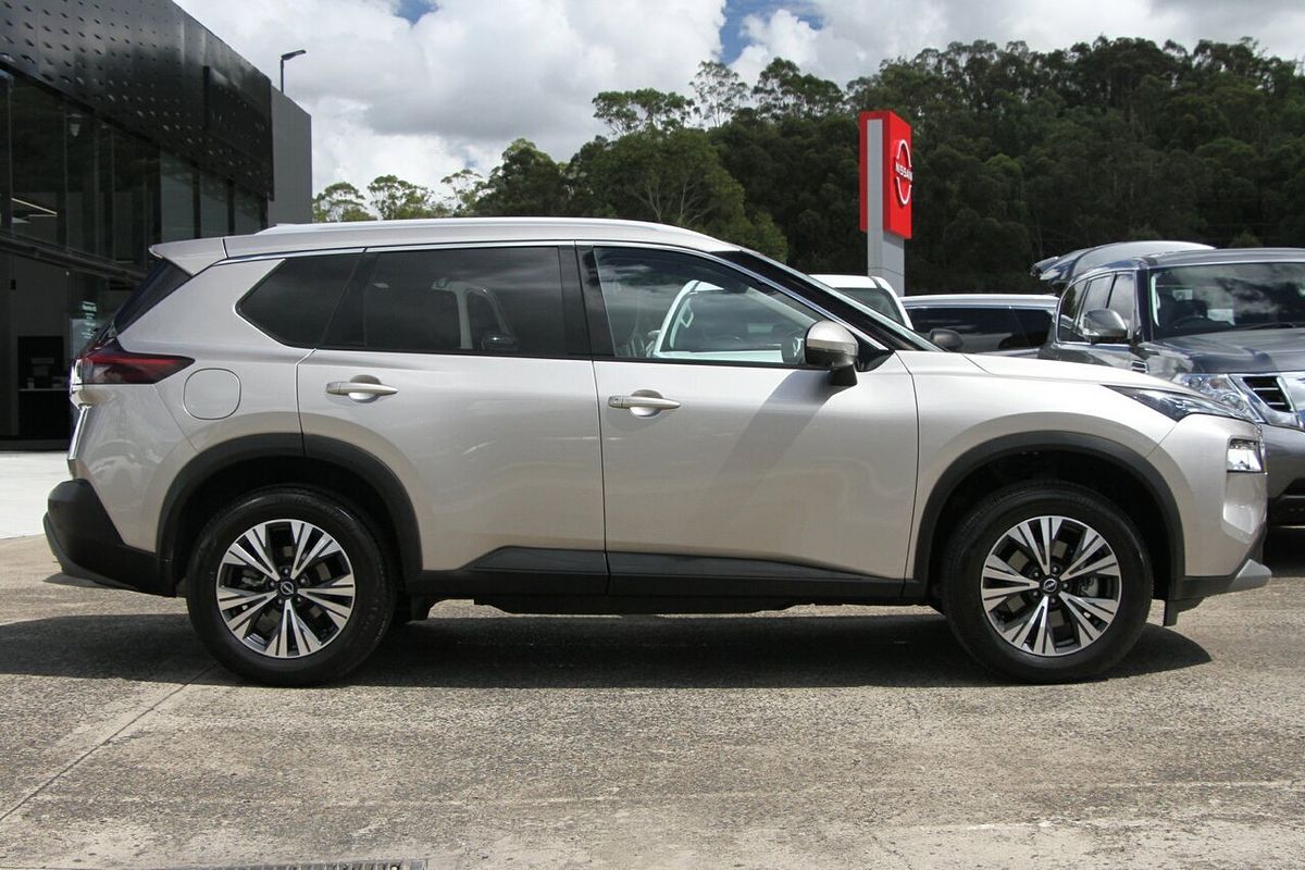 2024 Nissan X-TRAIL ST-L T33