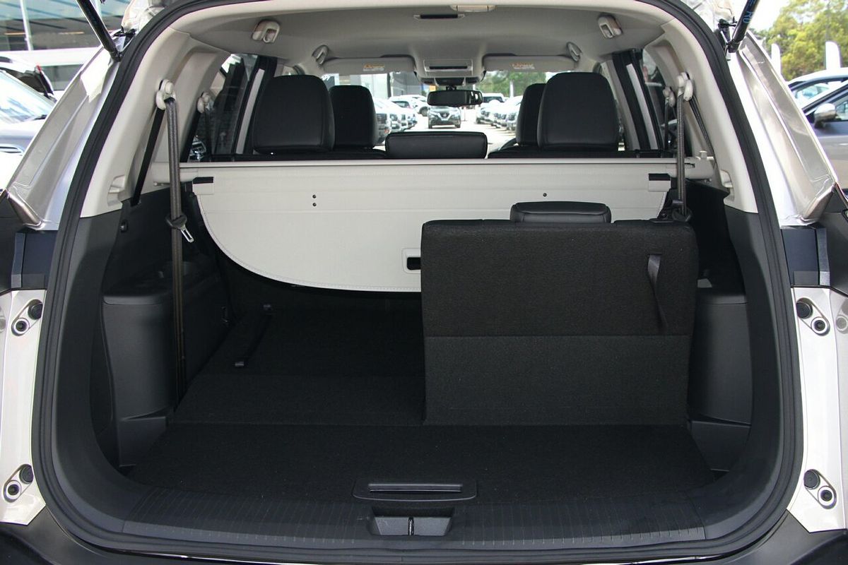2024 Nissan X-TRAIL ST-L T33