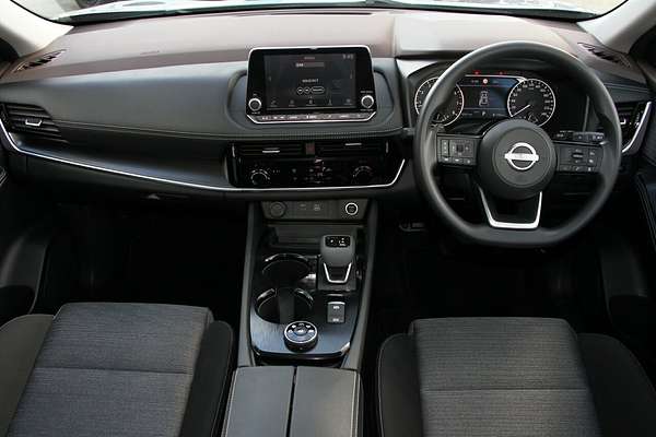 2024 Nissan X-TRAIL ST T33