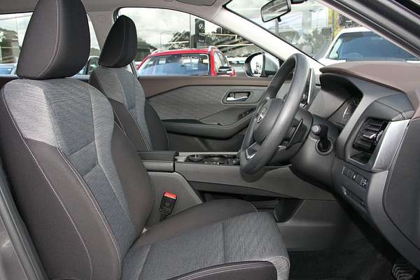 2024 Nissan X-TRAIL ST T33