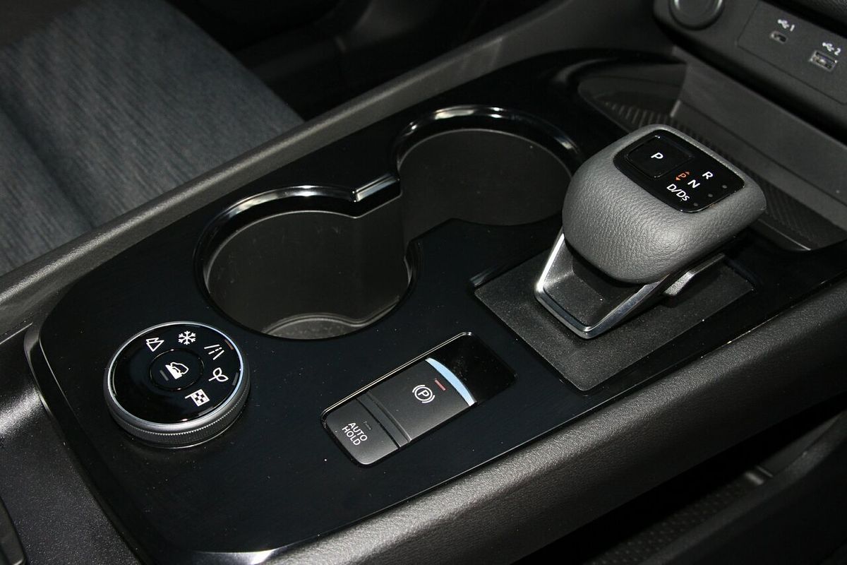 2024 Nissan X-TRAIL ST T33