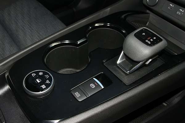2024 Nissan X-TRAIL ST T33