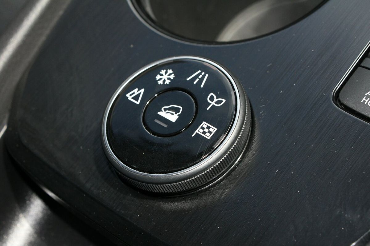 2024 Nissan X-TRAIL ST T33