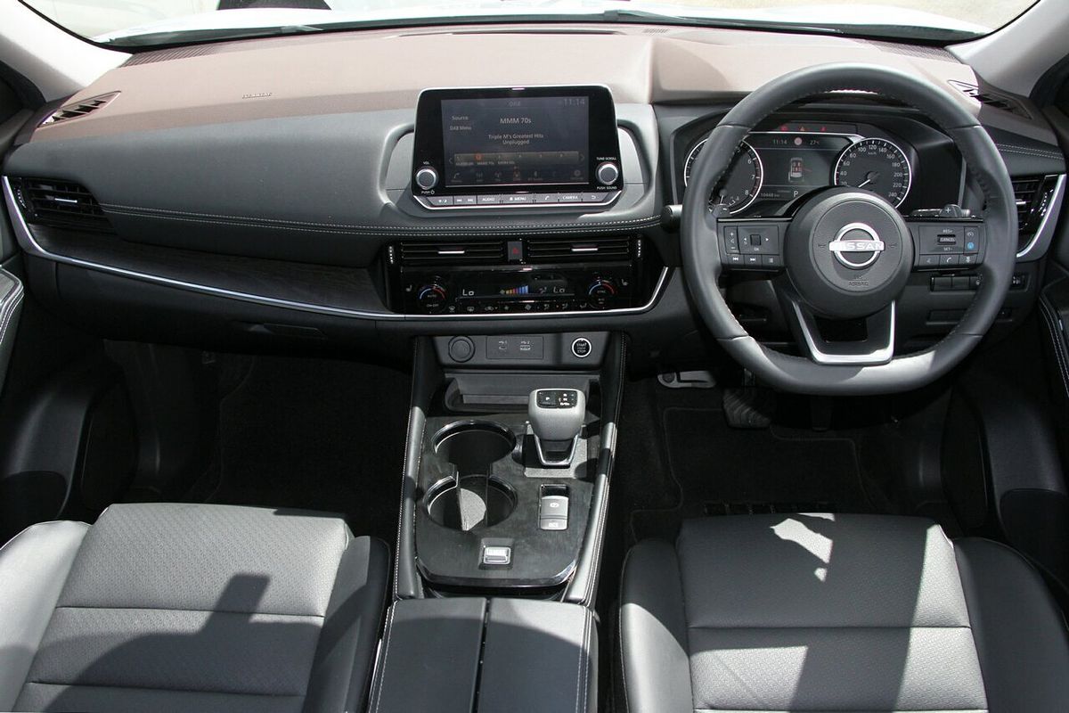 2024 Nissan X-TRAIL ST-L T33