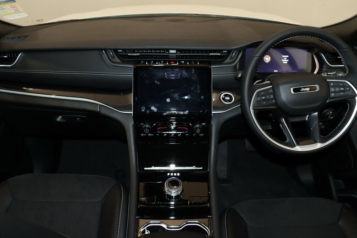 2023 Jeep Grand Cherokee Night Eagle WL