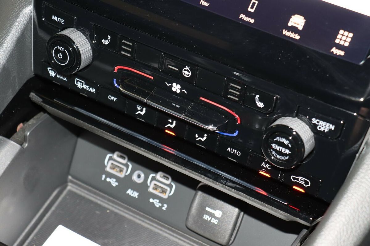 2023 Jeep Grand Cherokee Night Eagle WL