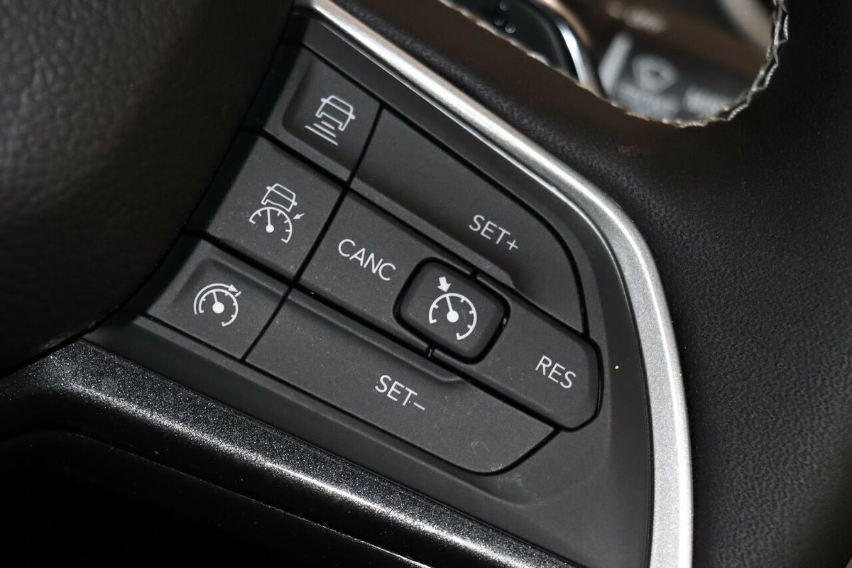 2023 Jeep Grand Cherokee Night Eagle WL