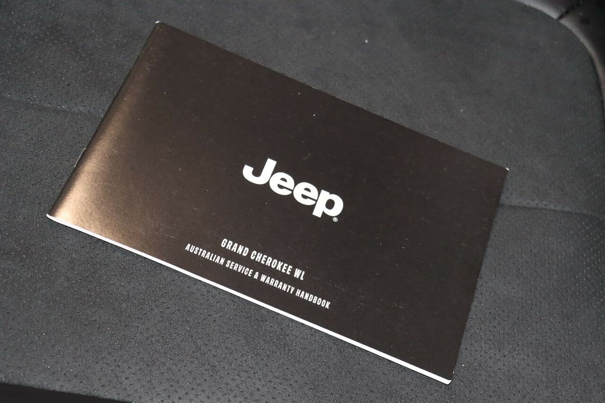 2023 Jeep Grand Cherokee Night Eagle WL
