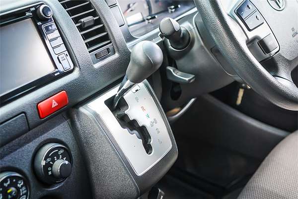 2018 Toyota Hiace Commuter KDH223R