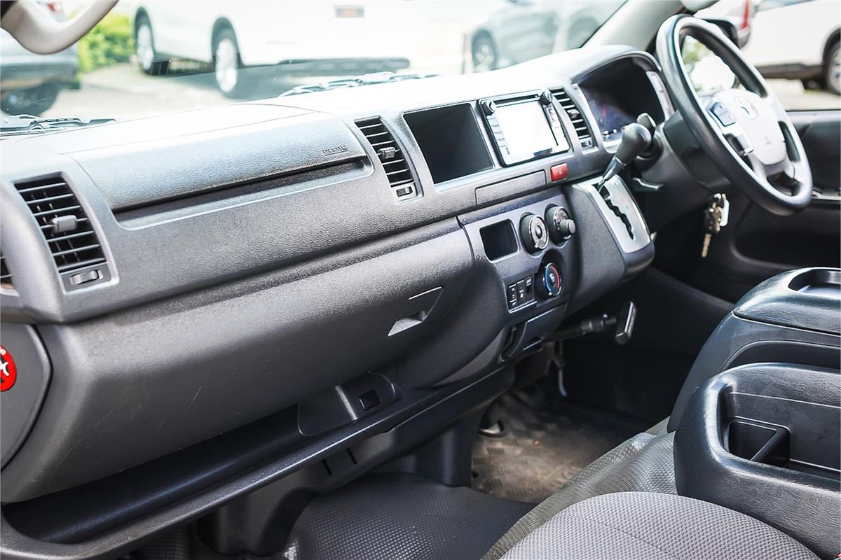 2018 Toyota Hiace Commuter KDH223R