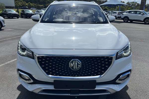 2022 MG HS Core SAS23