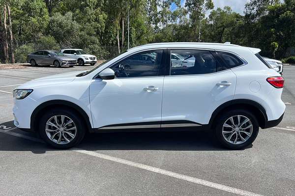 2022 MG HS Core SAS23