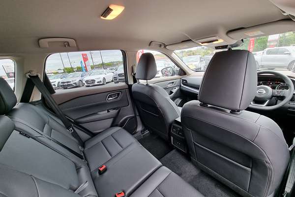 2024 Nissan X-TRAIL ST-L T33