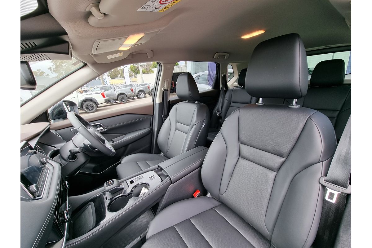 2024 Nissan X-TRAIL ST-L T33