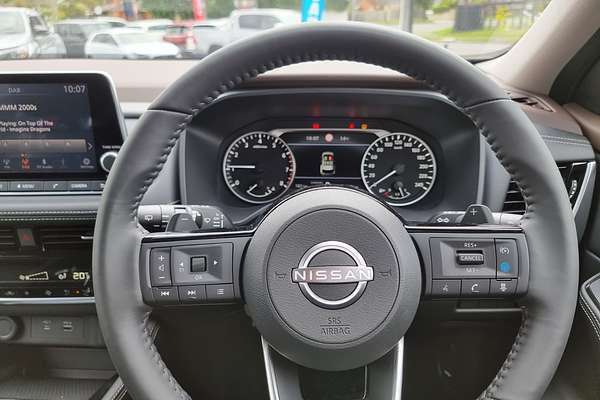 2024 Nissan X-TRAIL ST-L T33
