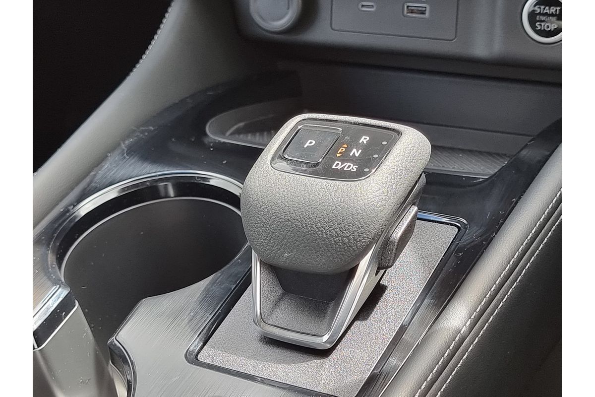 2024 Nissan X-TRAIL ST-L T33