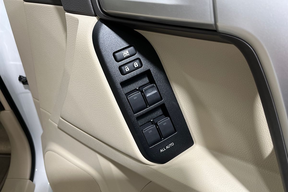 2023 Toyota Landcruiser Prado VX GDJ150R