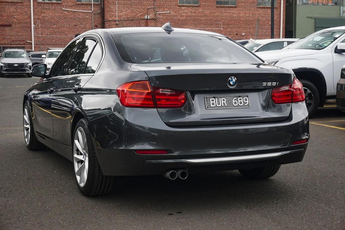 2013 BMW 3 Series 328i F30