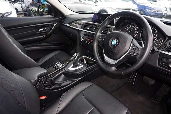 2013 BMW 3 Series 328i F30