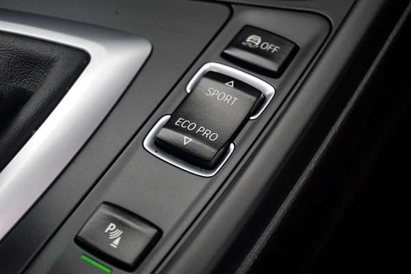 2013 BMW 3 Series 328i F30