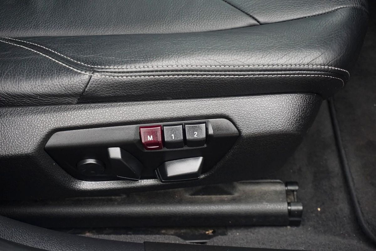2013 BMW 3 Series 328i F30