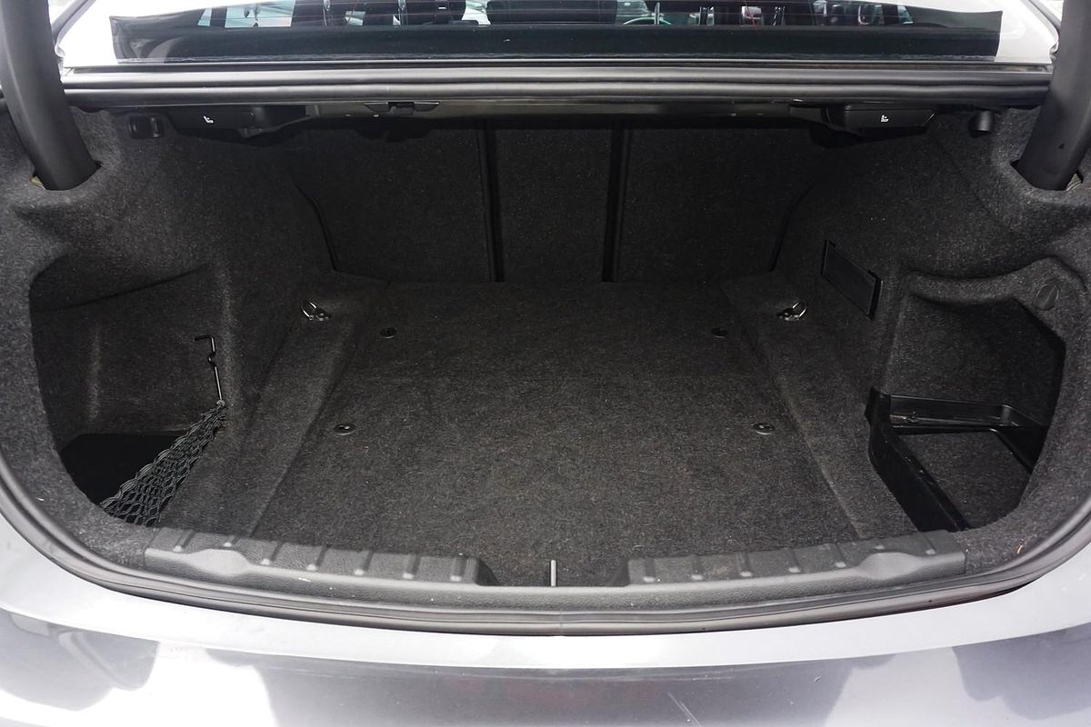 2013 BMW 3 Series 328i F30