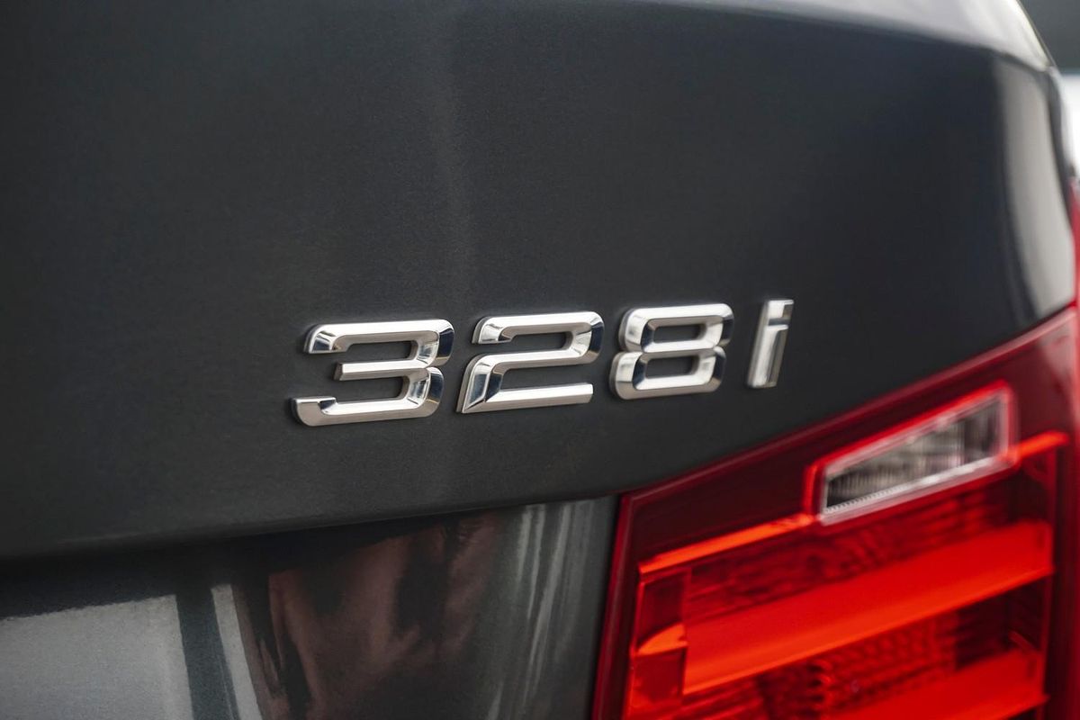 2013 BMW 3 Series 328i F30