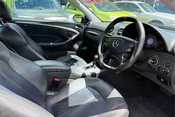 2003 Mercedes-Benz CLK320