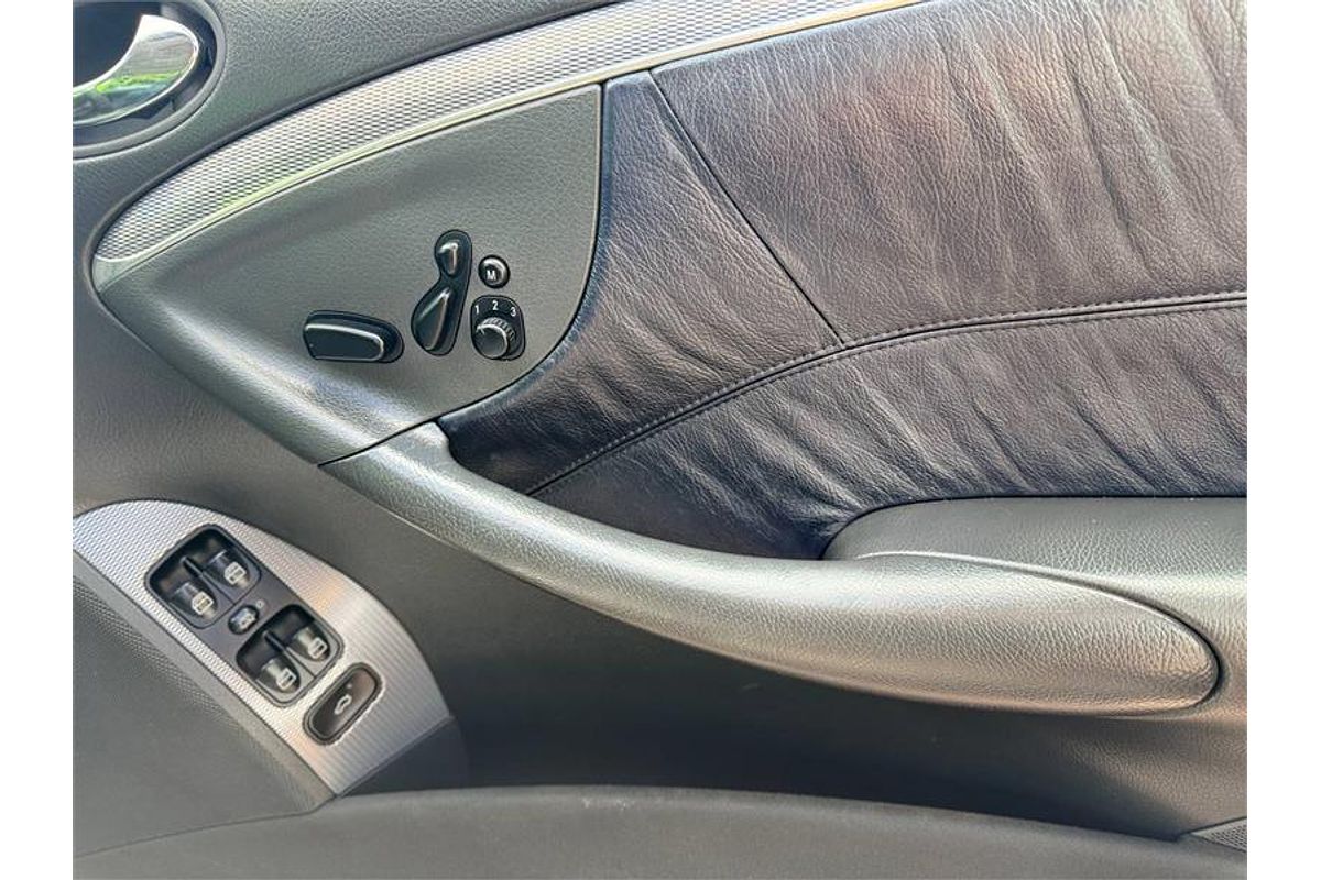 2003 Mercedes-Benz CLK320