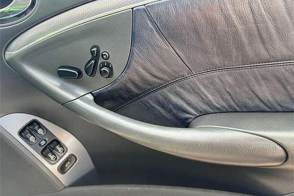 2003 Mercedes-Benz CLK320