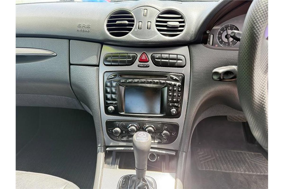 2003 Mercedes-Benz CLK320