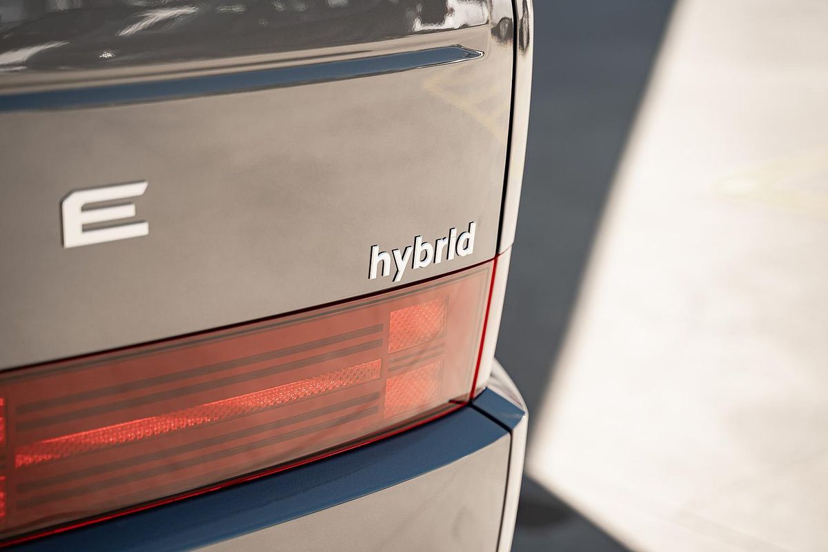 2025 Hyundai Santa Fe Hybrid Elite MX5.V1