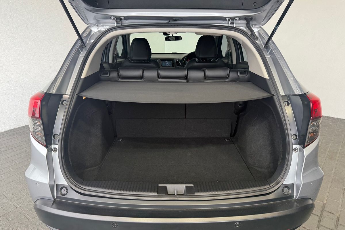 2019 Honda HR-V +LUXE