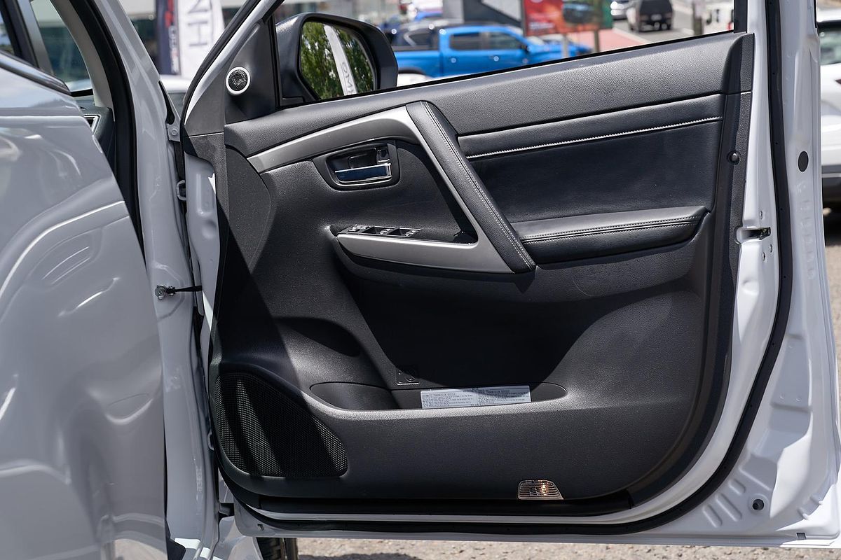 2024 Mitsubishi Pajero Sport Exceed QF