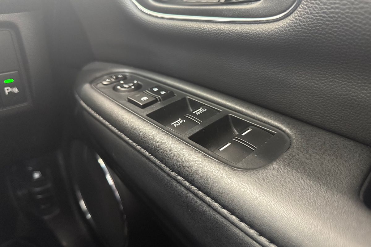 2019 Honda HR-V +LUXE